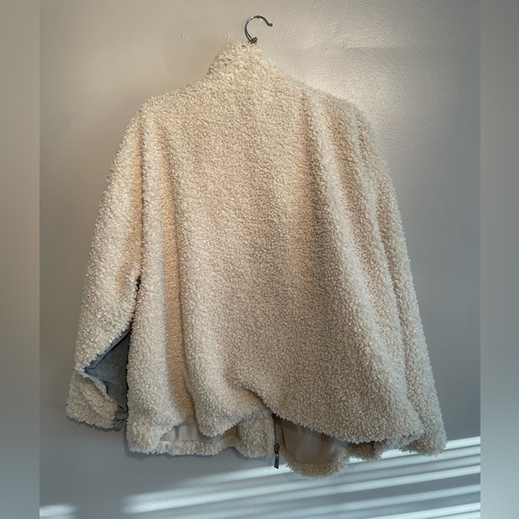 Blank NYC sherpa jean jacket - Picture 2 of 5